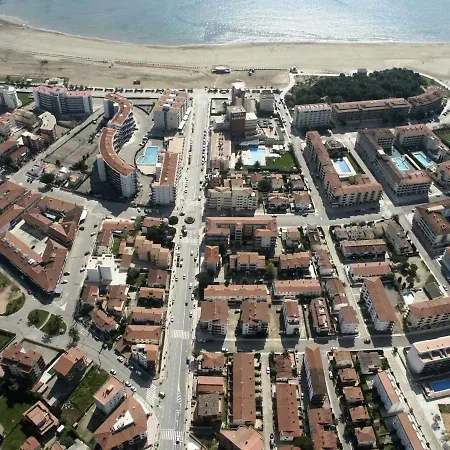Rocamaura Iv 4-5 Apartment *